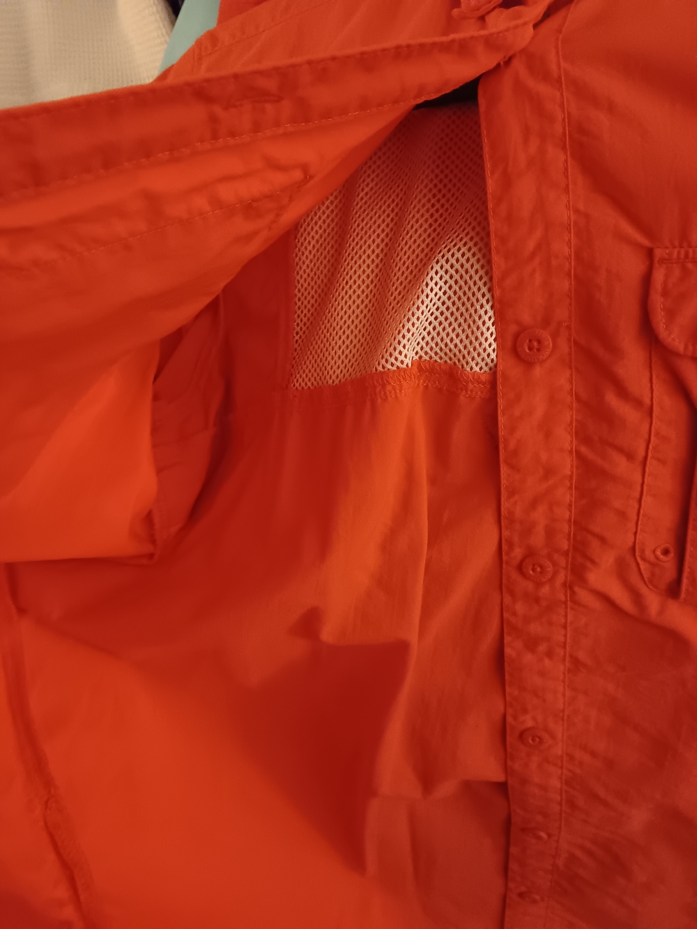 Columbia Women's Glow-red/Primal Red Lightweight Windbreaker